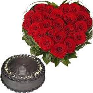 1 Kg heart Cake and 24 red roses heart